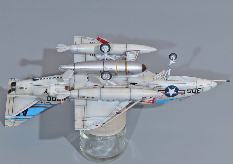 Использована декаль CTA-026